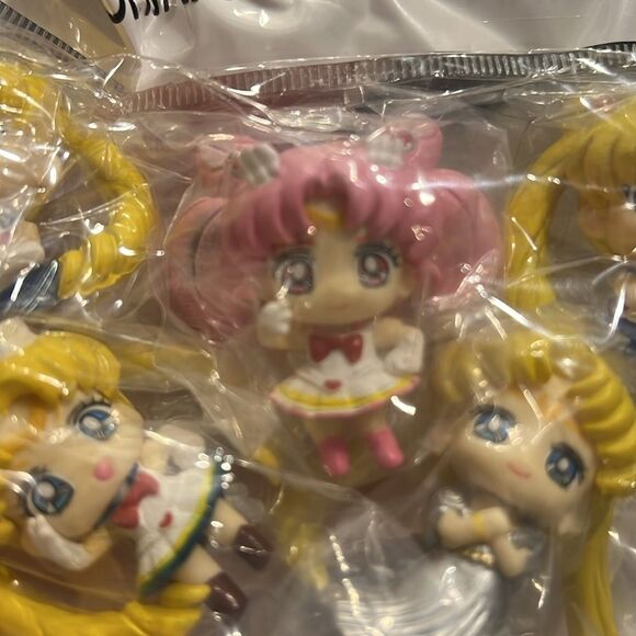 New 5PCS Anime Sailor Moon S Figure and Chibi Moon Action Figurine Set - Picture 3 of 4